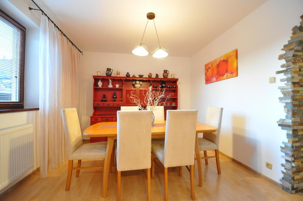 Rodinny Dom "Ako Doma" Veľký Slavkov Exterior foto
